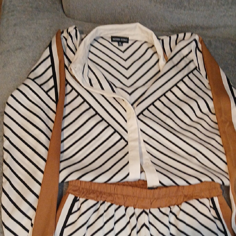 Victoria Jones Striped Blouse and Pant Set